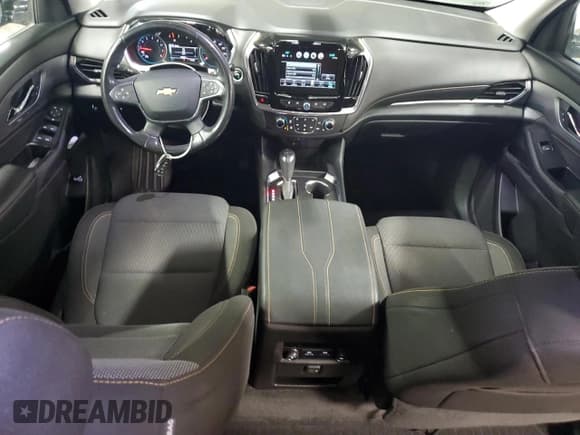 ✅ 2019 Chevrolet Traverse LT Cloth • VIN: 1GNERGKW9KJ233854 • Lot: 92067425. Wystawiony na Copart z przebiegiem 132 896 mil. Bezpłatny archiwum sprzedaży aukcyjnych z USA i szczegółowy raport historii pojazdu na DreamBid. Zdjęcie 8.