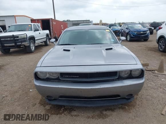 ✅ 2013 Dodge Challenger Rallye Redline • VIN: 2C3CDYAG7DH653376 • Lot: 41689049. Wystawiony na IAAI z przebiegiem 186 843 mil. Bezpłatny archiwum sprzedaży aukcyjnych z USA i szczegółowy raport historii pojazdu na DreamBid. Zdjęcie 12.