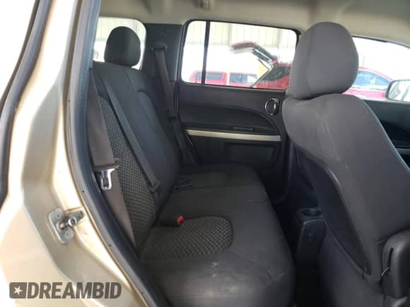 2008 Chevrolet HHR LS z VIN 3GNDA13D88S549038, wystawiony jako Copart lot #73770254 z przebiegiem 139 364 mil mil oraz Szkoda całkowita • Salvage title. Historia ofert i sprzedaży dostępna na DreamBid. Obrazek 11.