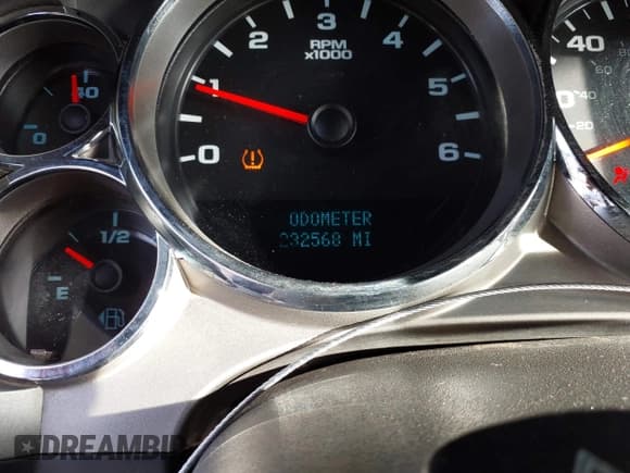 ✅ 2010 Chevrolet Silverado 2500HD • VIN: 1GB5CVBK8AZ254128 • Лот: 43729729. Опубликован ранее на IAAI с пробегом 232 568 миль. Бесплатный доступ к архиву аукционных продаж из США и подробный отчёт об истории автомобиля на DreamBid. Изображение 15.