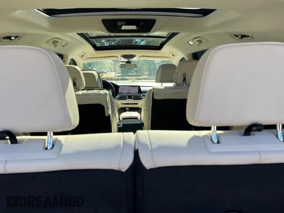 ✅ 2021 BMW X7 xDrive40i • VIN: 5UXCW2C07M9E79121 • Lot: 87124385. Listed on Copart with 122,128 mi. Free auction sales archive from the USA and detailed vehicle history report at DreamBid. Image 9.