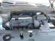 2018 Hyundai Santa Fe 2.4L z VIN 5XYZT3LB7JG556833, wystawiony jako IAAI lot #43456339 z przebiegiem 153 359 mil mil oraz . Historia ofert i sprzedaży dostępna na DreamBid. Obrazek 10.