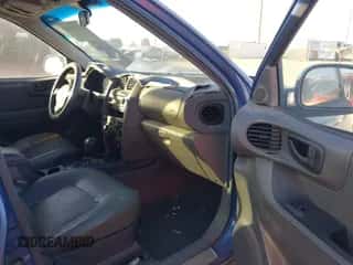 2001 Hyundai Santa Fe GLS z VIN KM8SC83D81U010990, wystawiony jako IAAI lot #41217838 z przebiegiem 171 330 mil mil oraz . Historia ofert i sprzedaży dostępna na DreamBid. Obrazek 5.