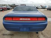 ✅ 2010 Dodge Challenger SE • VIN: 2B3CJ4DV5AH120267 • Lot: 81312154. Wystawiony na Copart z przebiegiem 162 245 mil. Bezpłatny archiwum sprzedaży aukcyjnych z USA i szczegółowy raport historii pojazdu na DreamBid. Zdjęcie 6.