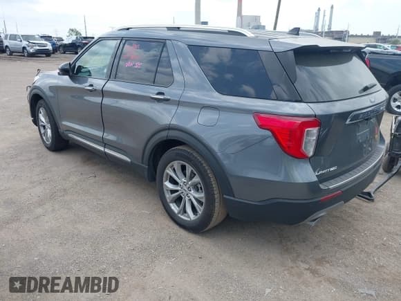 ✅ 2024 Ford Explorer Limited • VIN: 1FMSK7FH6RGA02747 • Lot: 42267302. Wystawiony na IAAI z przebiegiem 38 587 mil. Bezpłatny archiwum sprzedaży aukcyjnych z USA i szczegółowy raport historii pojazdu na DreamBid. Zdjęcie 3.