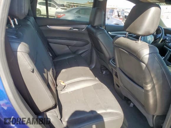 ✅ 2023 Cadillac XT6 FWD Luxury • VIN: 1GYKPAR42PZ167668 • Lot: 53278075. Wystawiony na Copart z przebiegiem 32 212 mil. Bezpłatny archiwum sprzedaży aukcyjnych z USA i szczegółowy raport historii pojazdu na DreamBid. Zdjęcie 11.