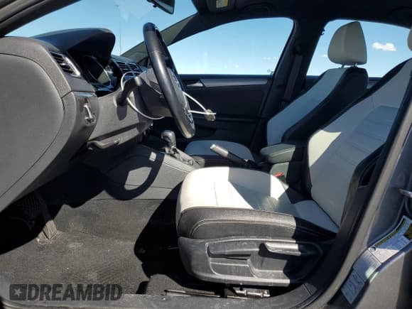 ✅ 2016 Volkswagen Jetta Sport • VIN: 3VWD17AJ6GM291039 • Lot: 86830435. Listed on Copart with 109,217 mi. Free auction sales archive from the USA and detailed vehicle history report at DreamBid. Image 7.