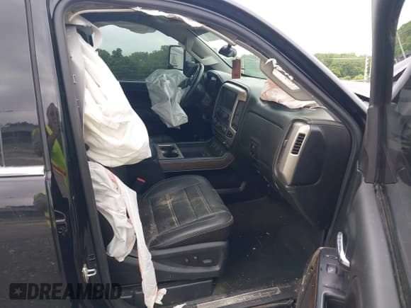 ✅ 2017 GMC Sierra 2500HD Denali • VIN: 1GT12UEY1HF108821 • Лот: 42445998. Опубликован ранее на IAAI с пробегом 97 342 миль. Бесплатный доступ к архиву аукционных продаж из США и подробный отчёт об истории автомобиля на DreamBid. Изображение 5.