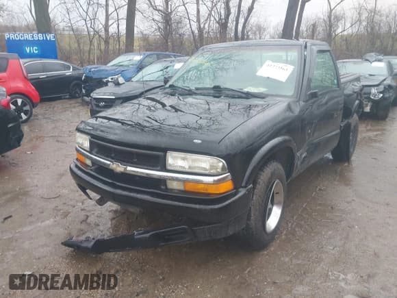 ✅ 1999 Chevrolet S-10 • VIN: 1GCCS1445X8101850 • Лот: 41223361. Опубликован ранее на IAAI с пробегом 160 928 миль. Бесплатный доступ к архиву аукционных продаж из США и подробный отчёт об истории автомобиля на DreamBid. Изображение 2.
