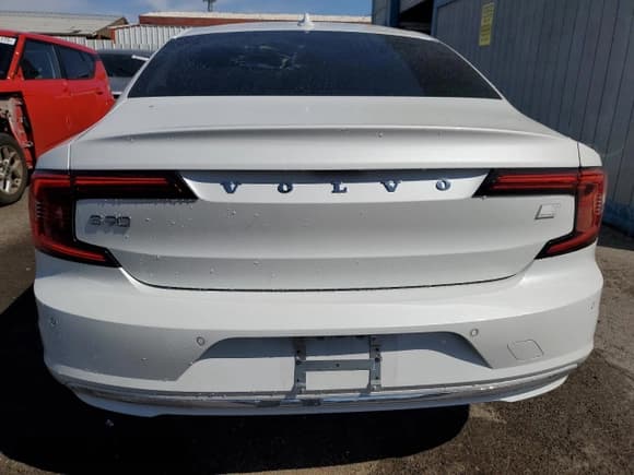 ✅ 2024 Volvo S90 Recharge Plug-In Hybrid Ultimate • VIN: LVYH60AF3RP395163 • Lot: 52192295. Wystawiony na Copart z przebiegiem 16 789 mil. Bezpłatny archiwum sprzedaży aukcyjnych z USA i szczegółowy raport historii pojazdu na DreamBid. Zdjęcie 6.