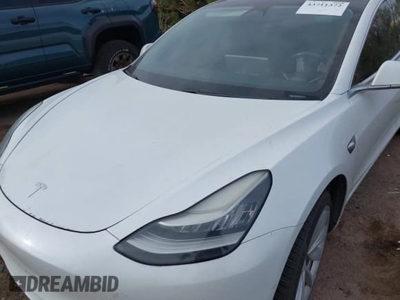 ✅ 2019 Tesla Model 3 Long Range • VIN: 5YJ3E1EB5KF390175 • Lot: 43711372. Wystawiony na IAAI z przebiegiem Nie podano. Bezpłatny archiwum sprzedaży aukcyjnych z USA i szczegółowy raport historii pojazdu na DreamBid. Zdjęcie 10.