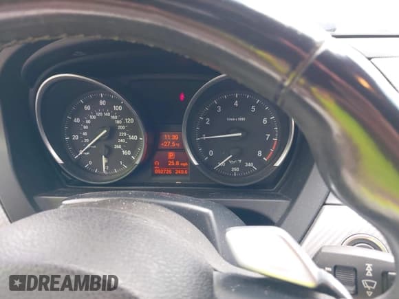 ✅ 2011 BMW Z4 sDrive35i • VIN: WBALM7C5XBE384308 • Lot: 42645162. Listed on IAAI with 92,726 mi. Free auction sales archive from the USA and detailed vehicle history report at DreamBid. Image 7.