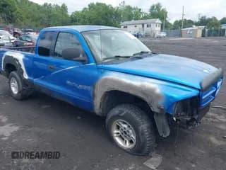 ✅ 2000 Dodge Dakota Sport • VIN: 1B7GG22N5YS539356 • Lot: 42884369. Wystawiony na IAAI z przebiegiem Nie podano. Bezpłatny archiwum sprzedaży aukcyjnych z USA i szczegółowy raport historii pojazdu na DreamBid. Zdjęcie 1.
