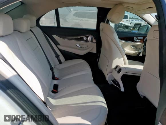 ✅ 2018 Mercedes-Benz E 300 • VIN: WDDZF4JB6JA435832 • Lot: 80411375. Wystawiony na Copart z przebiegiem Nie podano. Bezpłatny archiwum sprzedaży aukcyjnych z USA i szczegółowy raport historii pojazdu na DreamBid. Zdjęcie 10.