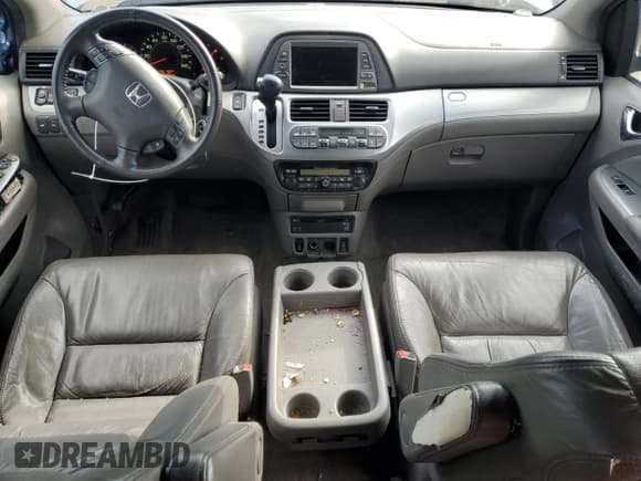 ✅ 2010 Honda Odyssey Touring • VIN: 5FNRL3H90AB043579 • Lot: 43601615. Listed on Copart with 159,883 mi. Free auction sales archive from the USA and detailed vehicle history report at DreamBid. Image 8.