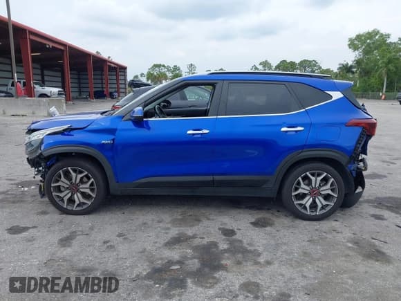 ✅ 2022 Kia Seltos SX • VIN: KNDETCA23N7301746 • Лот: 41878230. Опубликован ранее на IAAI с пробегом 85 036 миль. Бесплатный доступ к архиву аукционных продаж из США и подробный отчёт об истории автомобиля на DreamBid. Изображение 15.