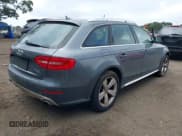 ✅ 2013 Audi allroad A4 Premium Plus • VIN: WA1UFAFL2DA203067 • Lot: 40288409. Wystawiony na IAAI z przebiegiem 139 038 mil. Bezpłatny archiwum sprzedaży aukcyjnych z USA i szczegółowy raport historii pojazdu na DreamBid. Zdjęcie 4.