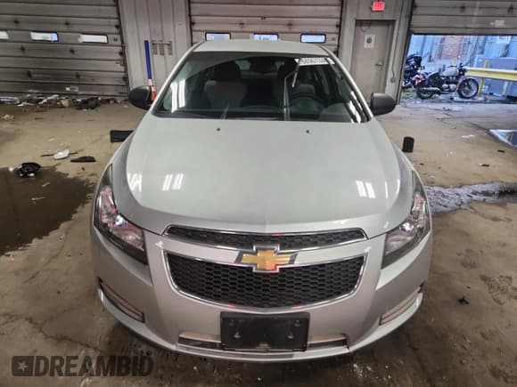✅ 2012 Chevrolet Cruze LS • VIN: 1G1PC5SH3C7247894 • Lot: 68961345. Listed on Copart with 47,142 mi. Free auction sales archive from the USA and detailed vehicle history report at DreamBid. Image 5.