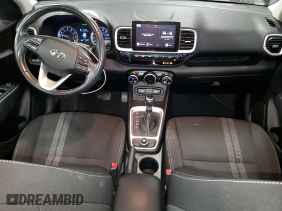 ✅ 2022 Hyundai Venue SEL • VIN: KMHRC8A35NU135699 • Lot: 43064265. Listed on Copart with 61,111 mi. Free auction sales archive from the USA and detailed vehicle history report at DreamBid. Image 8.