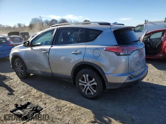 ✅ 2017 Toyota RAV4 LE • VIN: 2T3BFREV4HW633317 • Lot: 93045335. Listed on Copart with 77,023 mi. Free auction sales archive from the USA and detailed vehicle history report at DreamBid. Image 2.
