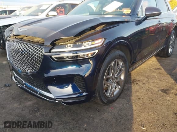 ✅ 2025 Genesis GV70 2.5T • VIN: 5NMMADTBXSH033934 • Lot: 43642157. Listed on IAAI with 6,699 mi. Free auction sales archive from the USA and detailed vehicle history report at DreamBid. Image 19.