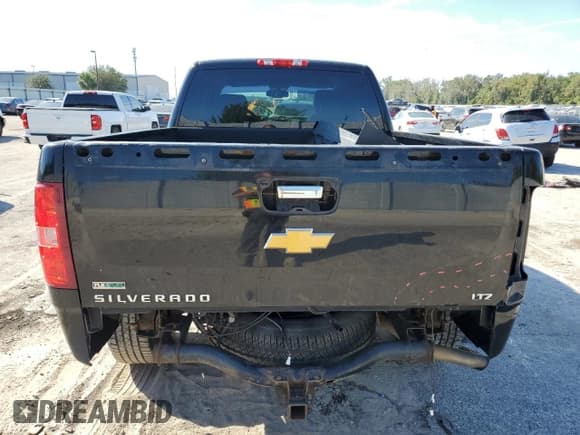 ✅ 2012 Chevrolet Silverado 1500 LTZ • VIN: 1GCRKTE73CZ116365 • Lot: 77201904. Listed on Copart with 250,322 mi. Free auction sales archive from the USA and detailed vehicle history report at DreamBid. Image 6.