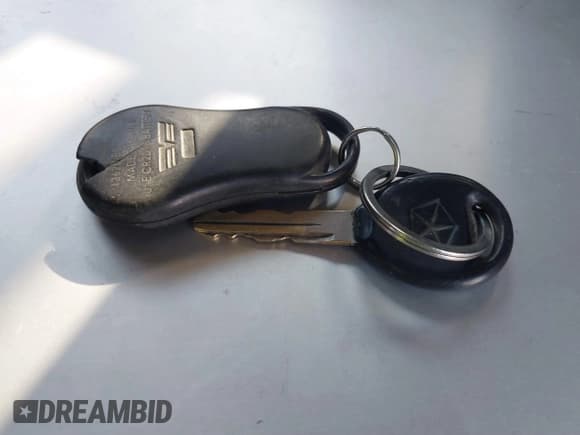 ✅ 2001 Dodge Dakota Sport • VIN: 1B7GG2AN01S105143 • Lot: 41615969. Wystawiony na IAAI z przebiegiem 211 884 mil. Bezpłatny archiwum sprzedaży aukcyjnych z USA i szczegółowy raport historii pojazdu na DreamBid. Zdjęcie 11.