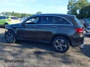 ✅ 2016 Mercedes-Benz GLC 300 • VIN: WDC0G4KB9GF073161 • Lot: 42939762. Wystawiony na IAAI z przebiegiem 38 402 mil. Bezpłatny archiwum sprzedaży aukcyjnych z USA i szczegółowy raport historii pojazdu na DreamBid. Zdjęcie 15.