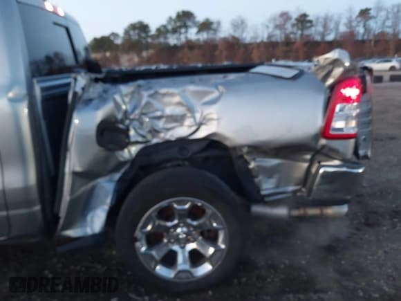 ✅ 2020 Ram 1500 Big Horn • VIN: 1C6SRFFT1LN132637 • Lot: 43702388. Listed on IAAI with 59,740 mi. Free auction sales archive from the USA and detailed vehicle history report at DreamBid. Image 6.