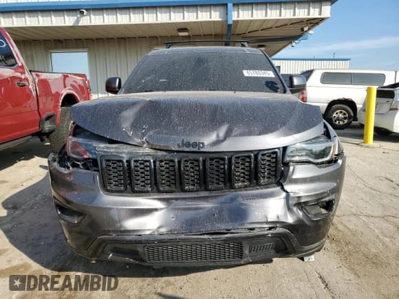 ✅ 2020 Jeep Grand Cherokee Altitude • VIN: 1C4RJFAG7LC225621 • Lot: 85780345. Wystawiony na Copart z przebiegiem 93 699 mil. Bezpłatny archiwum sprzedaży aukcyjnych z USA i szczegółowy raport historii pojazdu na DreamBid. Zdjęcie 5.