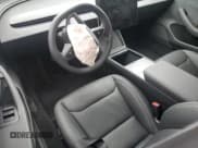 ✅ 2024 Tesla Model 3 Long Range • VIN: 5YJ3E1EB9RF829677 • Lot: 82324355. Wystawiony na Copart z przebiegiem 9 477 mil. Bezpłatny archiwum sprzedaży aukcyjnych z USA i szczegółowy raport historii pojazdu na DreamBid. Zdjęcie 8.