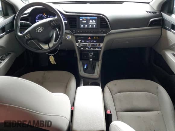 2020 Hyundai Elantra SEL z VIN 5NPD84LF9LH627627, wystawiony jako Copart lot #84047285 z przebiegiem 34 562 mil mil oraz Szkoda całkowita • Salvage title. Historia ofert i sprzedaży dostępna na DreamBid. Obrazek 8.