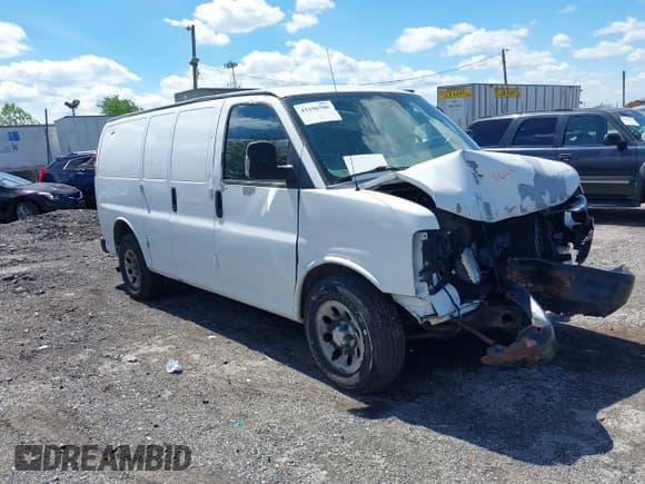✅ 2011 Chevrolet Express Cargo • VIN: 1GCSGAFX5B1149354 • Lot: 42196706. Listed on IAAI with Not provided. Free auction sales archive from the USA and detailed vehicle history report at DreamBid. Image 1.
