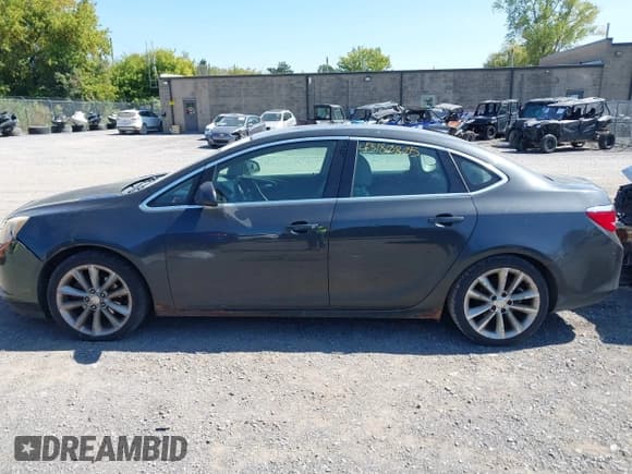 ✅ 2015 Buick Verano Convenience Group • VIN: 1G4PR5SK2F4122176 • Лот: 43180805. Опубликован ранее на IAAI с пробегом 193 550 миль. Бесплатный доступ к архиву аукционных продаж из США и подробный отчёт об истории автомобиля на DreamBid. Изображение 14.