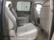✅ 2007 Chevrolet Suburban LT • VIN: 1GNFK16327J363861 • Lot: 75894924. Wystawiony na Copart z przebiegiem 199 469 mil. Bezpłatny archiwum sprzedaży aukcyjnych z USA i szczegółowy raport historii pojazdu na DreamBid. Zdjęcie 11.