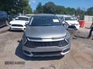 ✅ 2024 Kia Sportage LX • VIN: KNDPU3DG7R7137565 • Lot: 43172098. Wystawiony na IAAI z przebiegiem 30 044 mil. Bezpłatny archiwum sprzedaży aukcyjnych z USA i szczegółowy raport historii pojazdu na DreamBid. Zdjęcie 12.