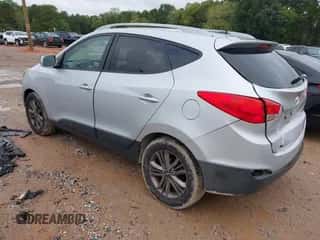 2015 Hyundai Tucson SE z VIN KM8JU3AG9FU994960, wystawiony jako IAAI lot #43333099 z przebiegiem 132 985 mil mil oraz . Historia ofert i sprzedaży dostępna na DreamBid. Obrazek 3.