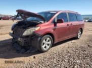 ✅ 2011 Toyota Sienna LE • VIN: 5TDKK3DC0BS103251 • Lot: 82477175. Wystawiony na Copart z przebiegiem 156 846 mil. Bezpłatny archiwum sprzedaży aukcyjnych z USA i szczegółowy raport historii pojazdu na DreamBid. Zdjęcie 1.