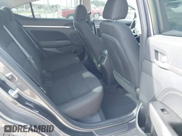 ✅ 2020 Hyundai Elantra SEL • VIN: 5NPD84LF0LH605015 • Лот: 42647413. Опубликован ранее на IAAI с пробегом 76 549 миль. Бесплатный доступ к архиву аукционных продаж из США и подробный отчёт об истории автомобиля на DreamBid. Изображение 8.