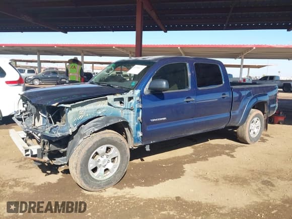 ✅ 2005 Toyota Tacoma • VIN: 5TEMU52N55Z106639 • Lot: 43704673. Listed on IAAI with 229,815 mi. Free auction sales archive from the USA and detailed vehicle history report at DreamBid. Image 2.