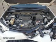 ✅ 2017 Toyota RAV4 SE • VIN: JTMJFREV6HJ173412 • Lot: 93610635. Wystawiony na Copart z przebiegiem 90 395 mil. Bezpłatny archiwum sprzedaży aukcyjnych z USA i szczegółowy raport historii pojazdu na DreamBid. Zdjęcie 12.