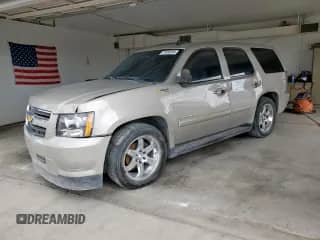 2008 Chevrolet Tahoe с VIN 1GNFC13548R212753, выставлен на аукционе Copart как лот 71918765 с пробегом 148 660 миль миль и Списание • Salvage title. История ставок и продаж доступна на DreamBid. Изображение 1.
