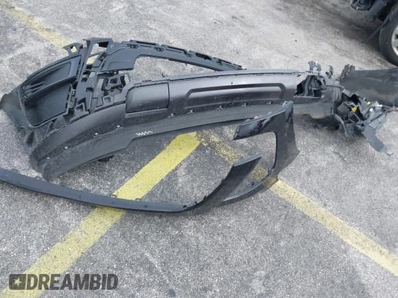 ✅ 2024 Ford Expedition Max XLT • VIN: 1FMJK1J86REA39261 • Lot: 42493651. Listed on IAAI with 47,100 mi. Free auction sales archive from the USA and detailed vehicle history report at DreamBid. Image 12.