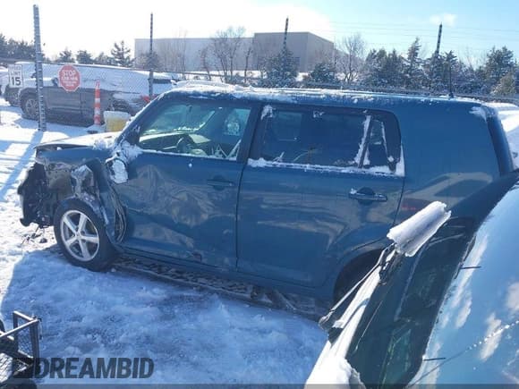 ✅ 2008 Scion xB • VIN: JTLKE50E181002983 • Lot: 42140751. Listed on IAAI with 195,189 mi. Free auction sales archive from the USA and detailed vehicle history report at DreamBid. Image 3.