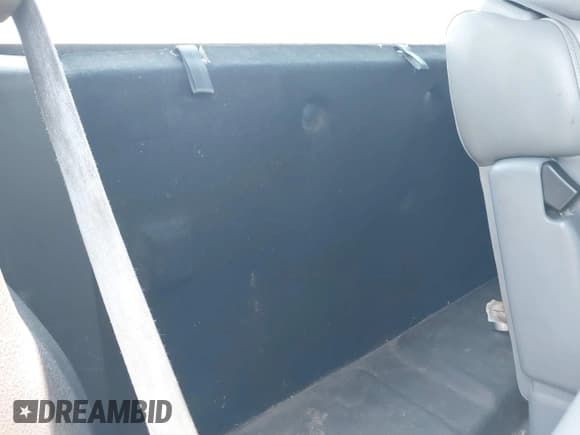 ✅ 2012 Ford F-150 XL • VIN: 1FTMF1CM5CKD69725 • Lot: 42606735. Listed on IAAI with 259,507 mi. Free auction sales archive from the USA and detailed vehicle history report at DreamBid. Image 8.