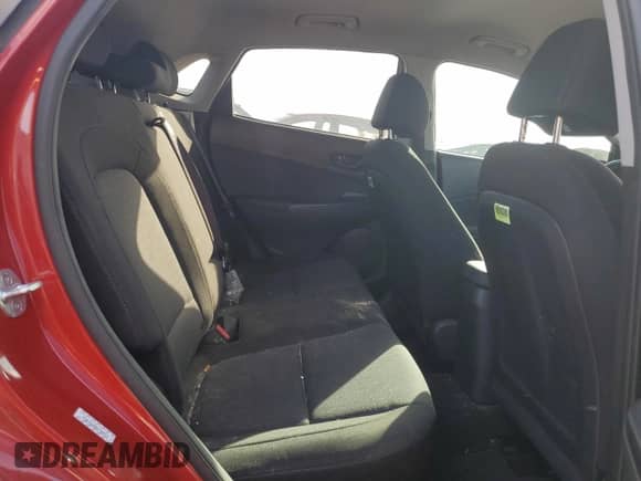 2022 Hyundai Kona SEL z VIN KM8K62AB8NU769571, wystawiony jako Copart lot #84854064 z przebiegiem 33 472 mil mil oraz Szkoda całkowita • Salvage title. Historia ofert i sprzedaży dostępna na DreamBid. Obrazek 11.