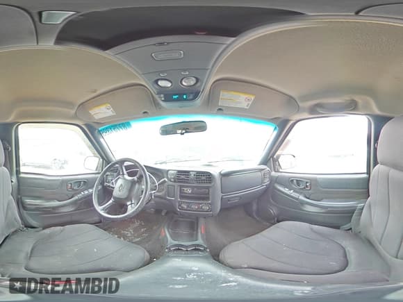 ✅ 2003 Chevrolet S-10 LS • VIN: 1GCDT13X43K179160 • Лот: 87751395. Опубликован ранее на Copart с пробегом 258 238 миль. Бесплатный доступ к архиву аукционных продаж из США и подробный отчёт об истории автомобиля на DreamBid. Изображение 13.