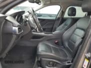 ✅ 2018 Jaguar F-Pace 20d Prestige • VIN: SADCK2FN3JA278686 • Lot: 62143065. Wystawiony na Copart z przebiegiem 72 700 mil. Bezpłatny archiwum sprzedaży aukcyjnych z USA i szczegółowy raport historii pojazdu na DreamBid. Zdjęcie 7.