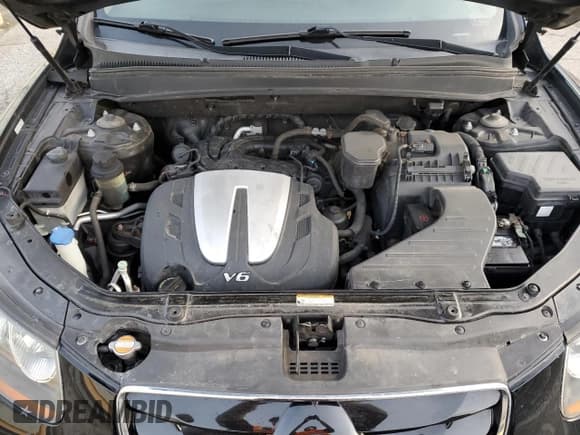 ✅ 2011 Hyundai Santa Fe GLS • VIN: 5XYZG4AGXBG017696 • Lot: 85205784. Listed on Copart with 115,862 mi. Free auction sales archive from the USA and detailed vehicle history report at DreamBid. Image 12.