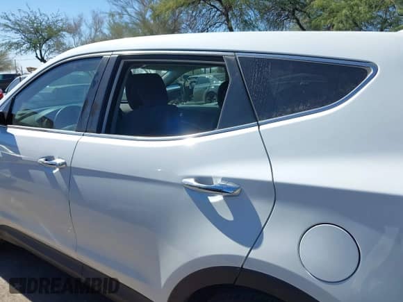 2016 Hyundai Santa Fe с VIN 5XYZT3LB5GG375612, выставлен на аукционе IAAI как лот 43566078 с пробегом 112 336 миль миль и . История ставок и продаж доступна на DreamBid. Изображение 6.